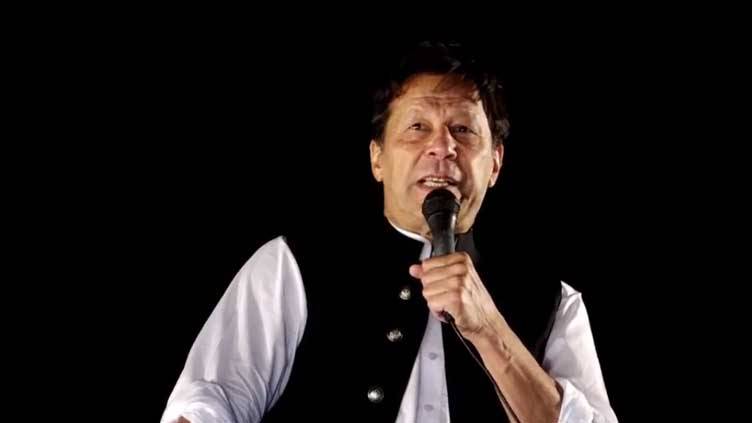 Imran Khan urges SC to hear cases against Sharif family on daily bases