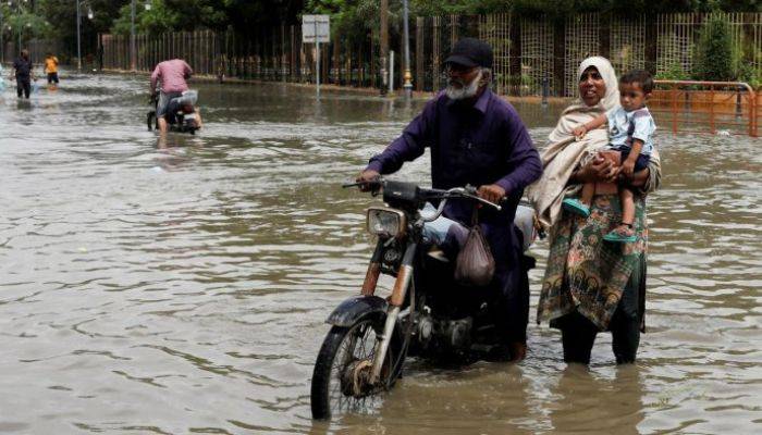 Monsoon rains wreak havoc in Karachi, kill two youngsters