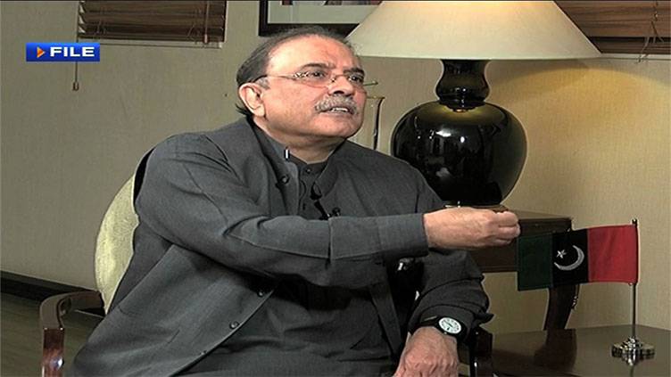 PPP co-chairman Asif Zardari leaves for Dubai