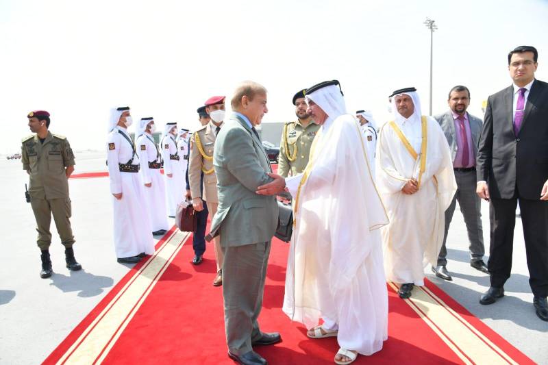 Transport Minister of Qatar sees off PM at Doha Airport