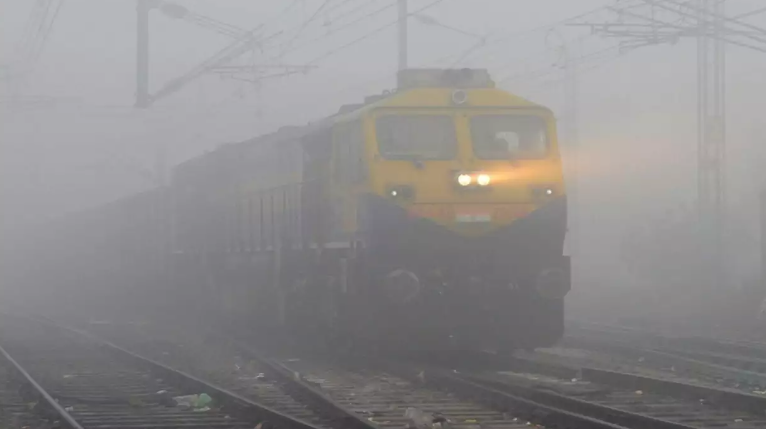 Heavy fog disrupts air, rail travel across country