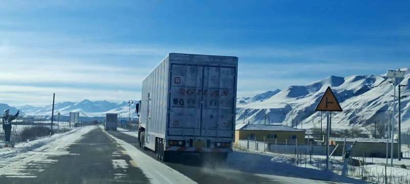 World's highest border crossing between Pakistan, China reopened for trade