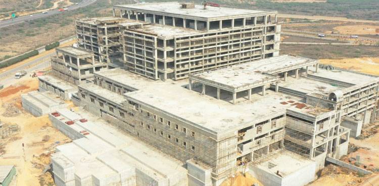 ‘Karachi’s Shaukat Khanum Hospital to be inaugurated this year’