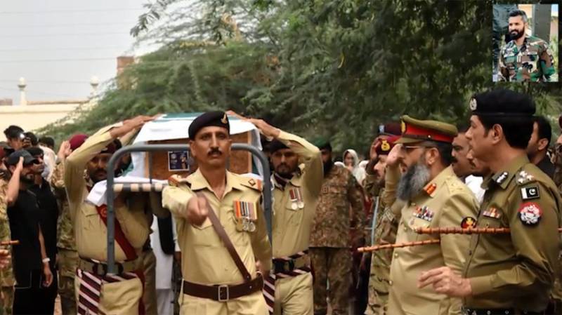 Funeral prayers of Pak Army martyrs offered