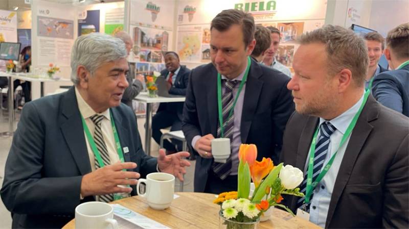 Kauser Abdullah, Stefan Kresse discuss issues related to usage of technology in agriculture