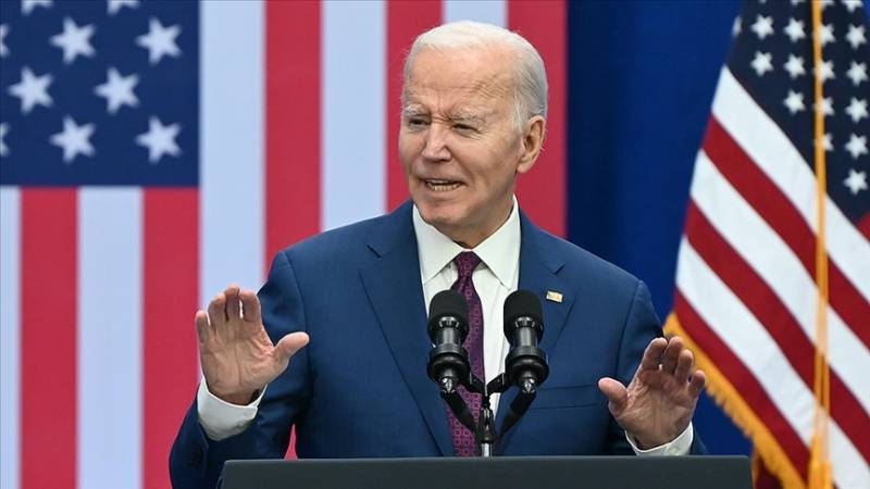 Biden unveils $8.5bn deal with Intel under CHIPS Act