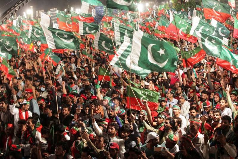 PTI moves LHC for Minar-e-Pakistan rally on August 14