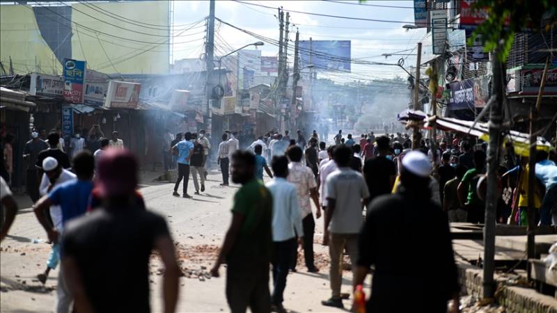 Curfew, internet blackout, military patrols continue in Bangladesh