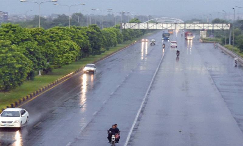 Heavy rain lashes Islamabad, Rawalpindi