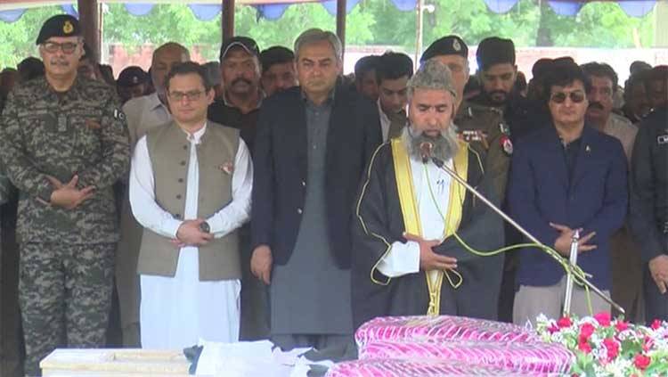 Funeral prayers held for policemen martyred in Rahim Yar Khan