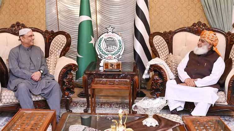 President Asif Zardari visits JUI-F chief Maulana Fazlur Rehman