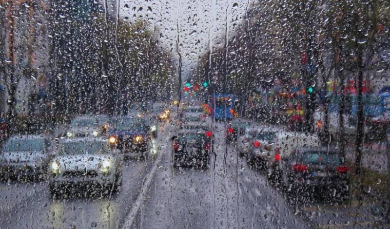 Early morning showers bring relief, turn Karachi weather pleasant