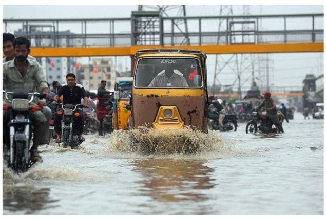 PMD warns of heavy rainfall in Karachi