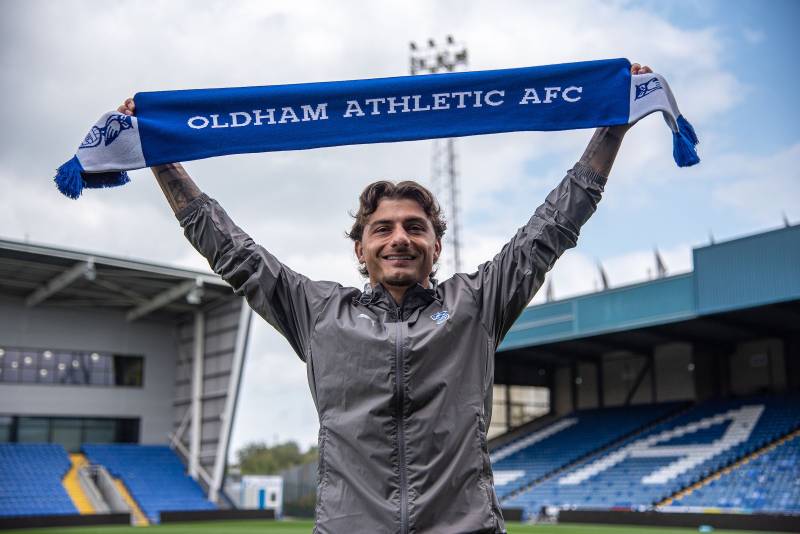 Oldham Athletic sign Otis Khan on one-year deal