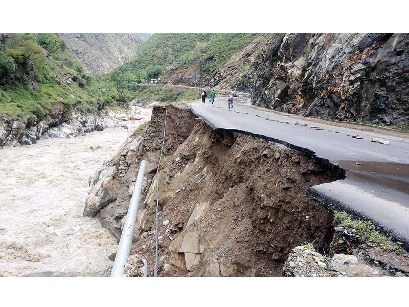 Landslide in Upper Dir claims 12 lives, including women and children