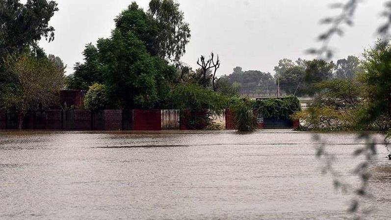 Floods affect 1mn people in Nigerian city