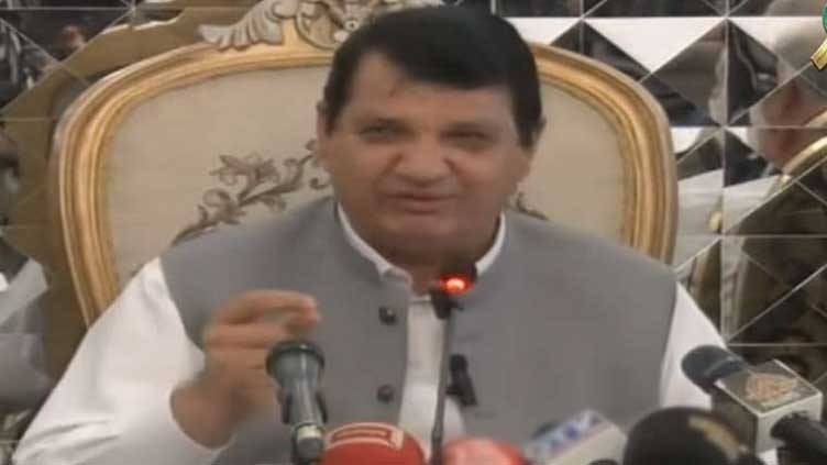 Amir Muqam blames KP government for exploiting Imran Khan's name