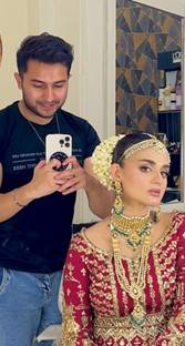 meet aliyan ali the go to celebrity makeup artist 1727520701 4878