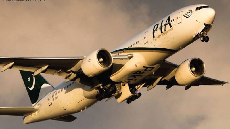 PIA flight makes emergency landing at Karachi airport due to technical fault