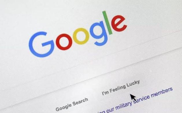 Google introduces blue checkmarks to identify trustworthy websites in search