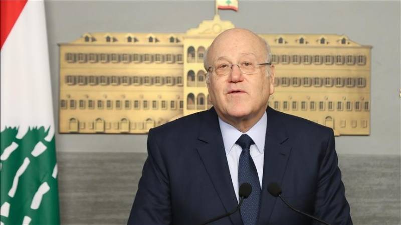 Lebanese premier strongly reacts to Israel's killing of 3 journalists, describing it as war crime