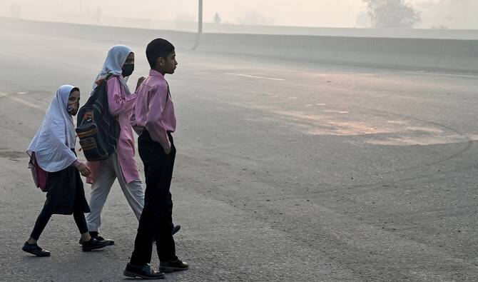 Punjab govt closes schools in smog hit districts until Nov 17 