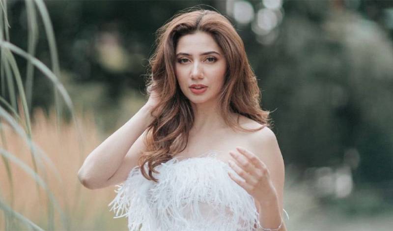 Mahira Khan honored by UK Parliament