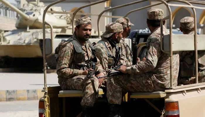 12 security personnel martyred in Bannu checkpost attack