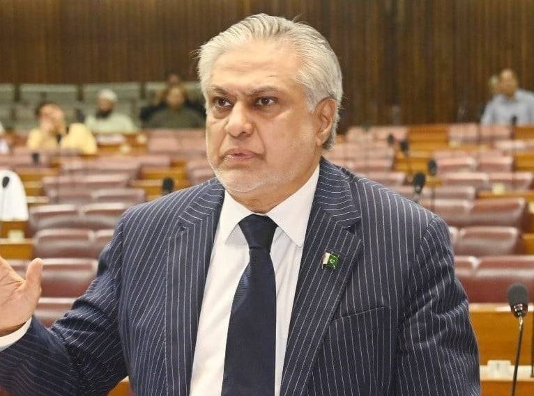 Ishaq Dar urges politicians to protect Pak-Saudi ties from political point-scoring