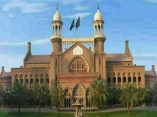 LHC orders schools to provide pick-and-drop services amid smog