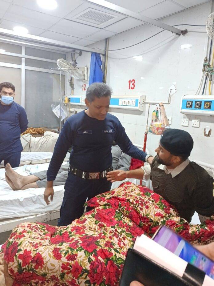 DIG Raza visits PIMS to inquire after injured officer