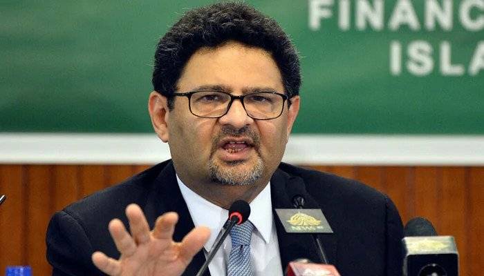 Miftah Ismail highlights Rs 300B daily loss amid political instability