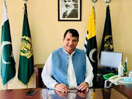 Amir Muqam slams PTI, calls protests baseless, disruptive