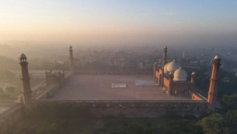 Lahore ranks second globally in air pollution as smog persists