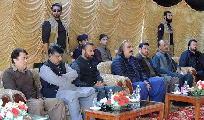 CM Gandapur holds key meeting with grand jirga to resolve Kurram crisis