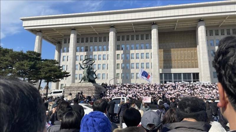 Aborted martial law move triggers panic buying, protests in South Korea