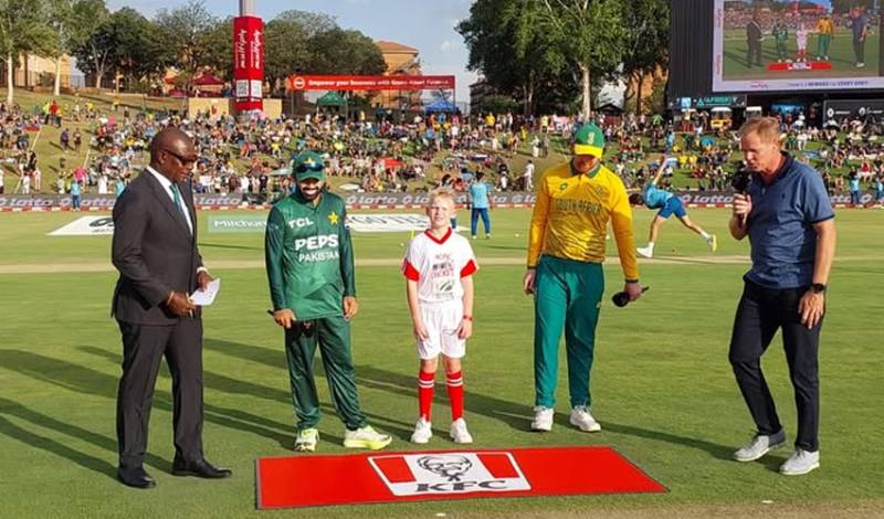 Pakistan elect to bat first in second T20I against South Africa at Centurion