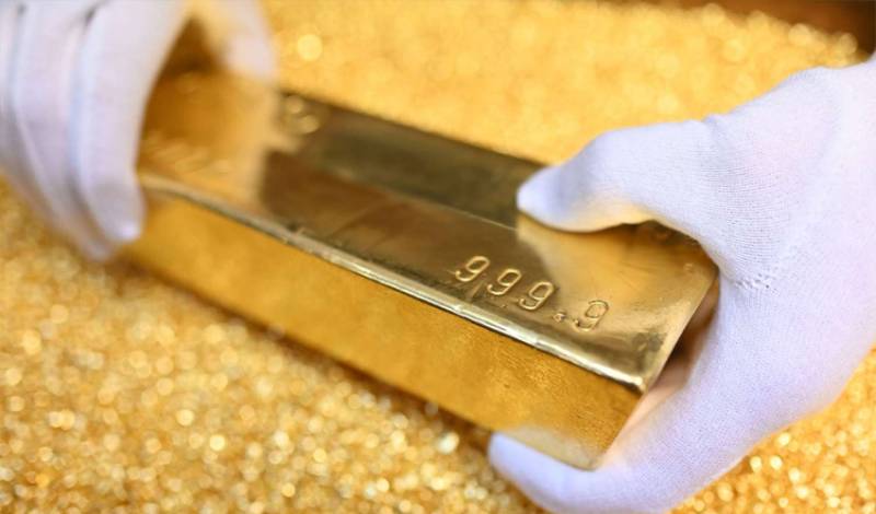 Gold prices dip in Pakistan