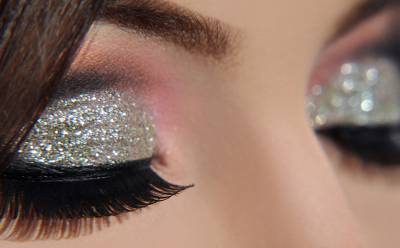 really sparkly eyeshadow