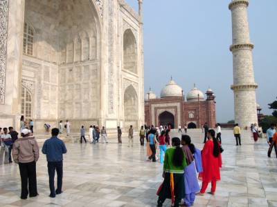 History taj mahal in hindi