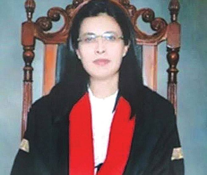 Justice Ayesha becomes first female Supreme Court Judge by 5 4 vote