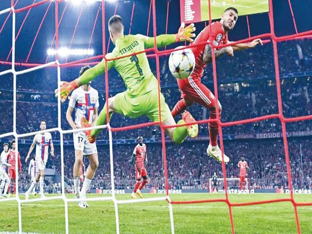 Bayern beat Barcelona, Liverpool grab late winner