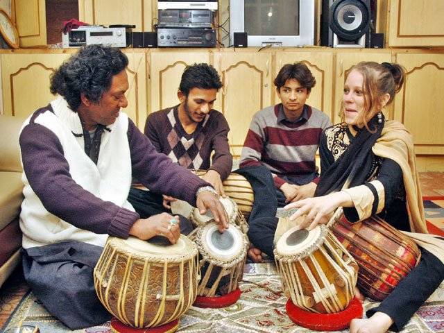 Sheer force of Qawwali forces Jessica to convert