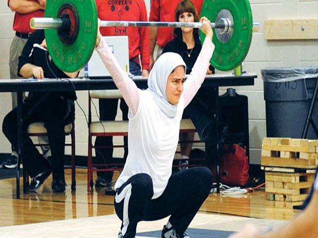 Weightlifter allowed to compete in hijab