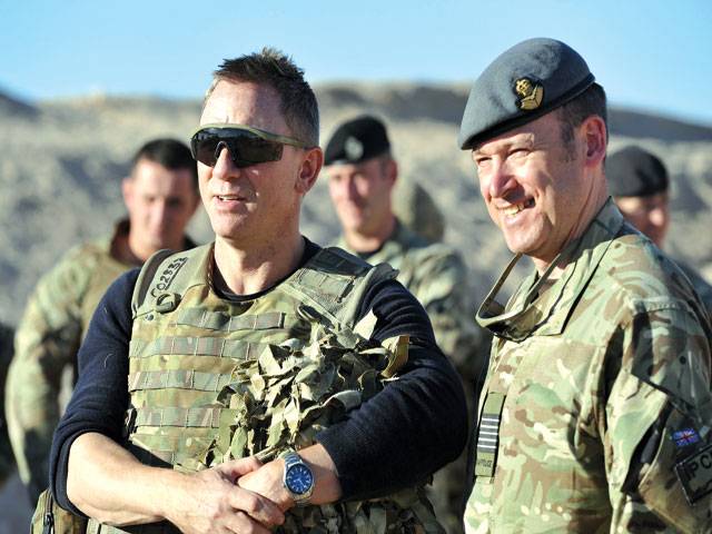 Bond visits UK troops in Afghanistan