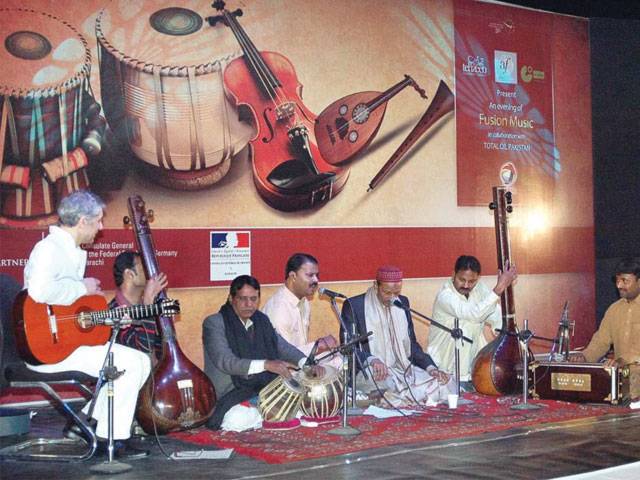 International performers enthrall music fans