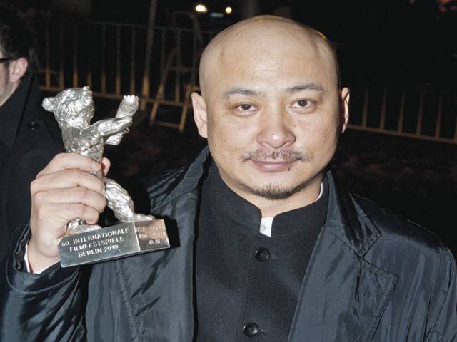 Chinese director held on sex charges