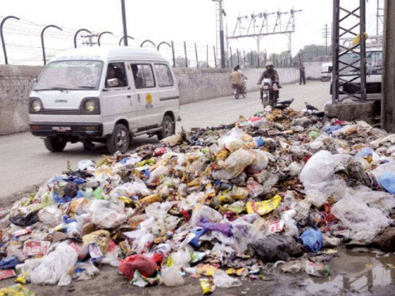 Open garbage dumps irk citizens 