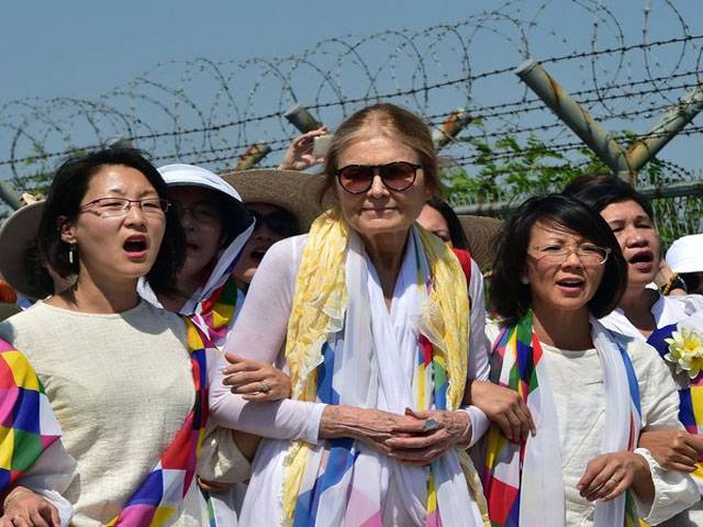 Peace activists cross North-South Korea border