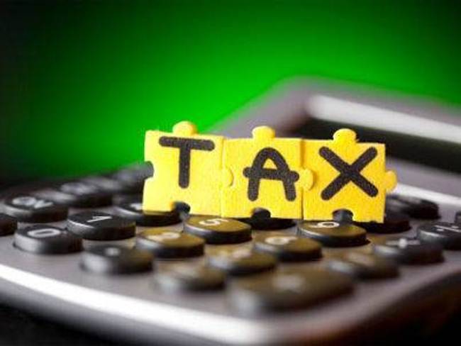 Govt continues to collect tax on mobile internet 